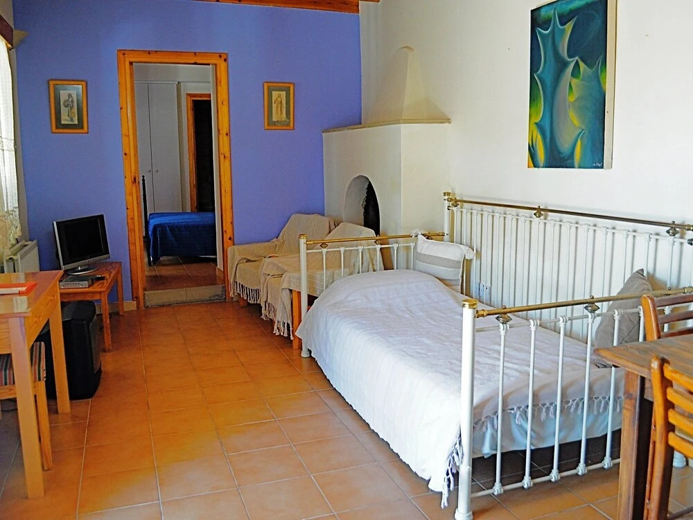 Danae House Ta Kent
