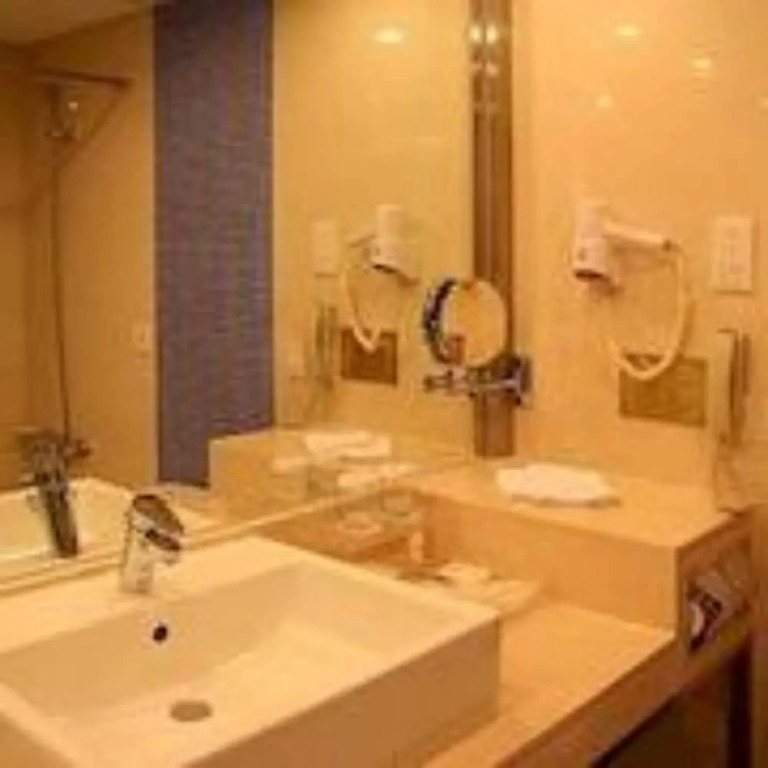 Shenzhen Hotel Company Bathhouse