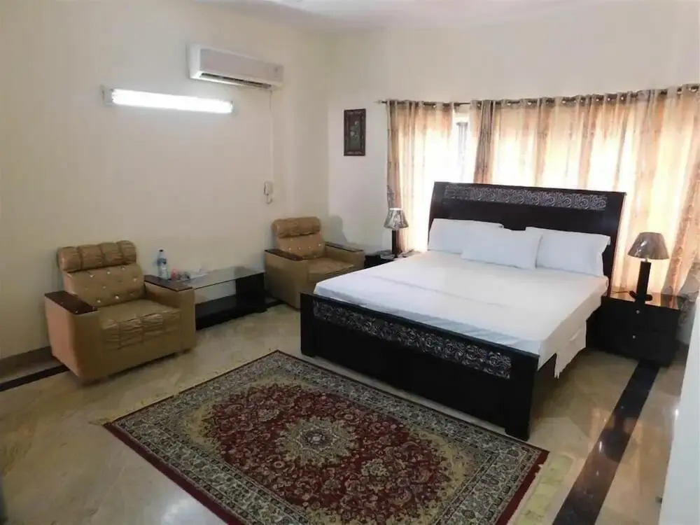 Melberry Guest House