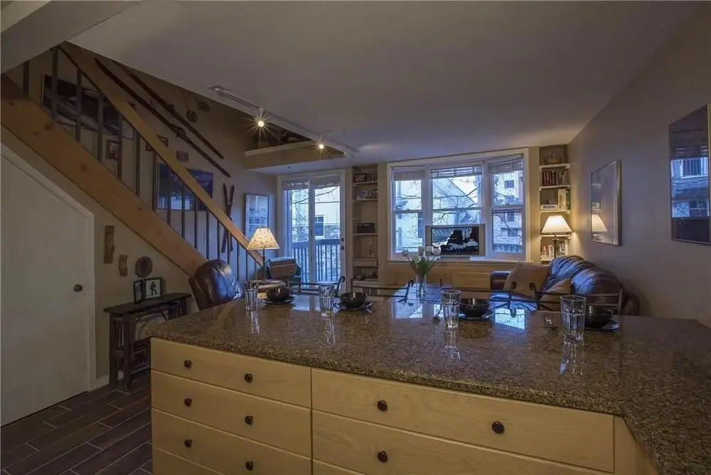 Columbia Place Condominium