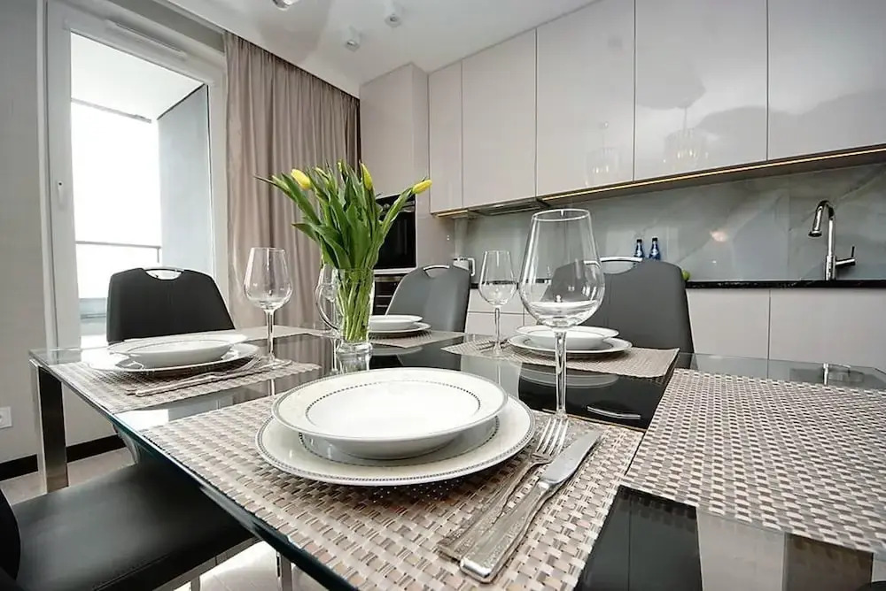 BillBerry Apartments - 16th Floor