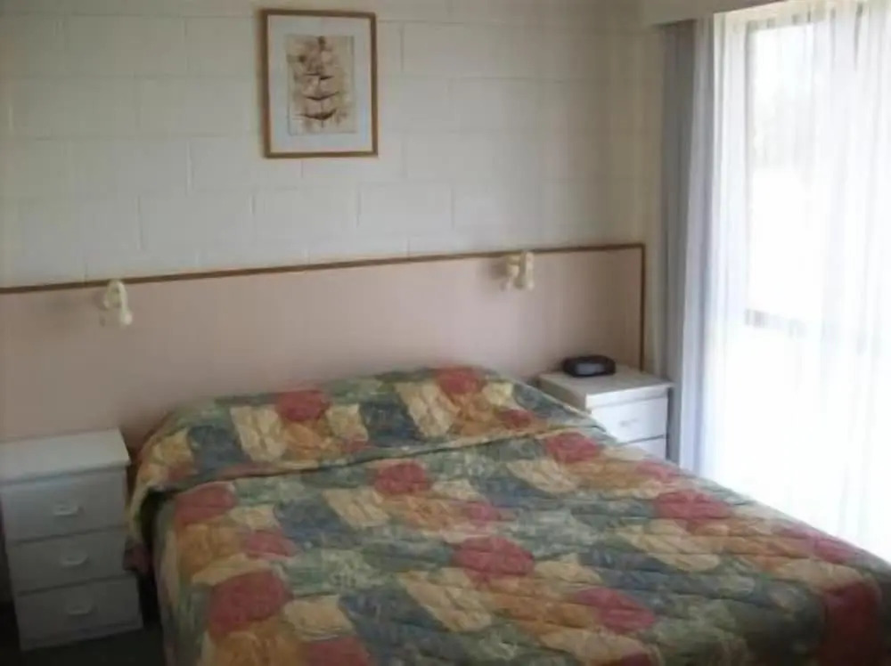 Black swan motor inn