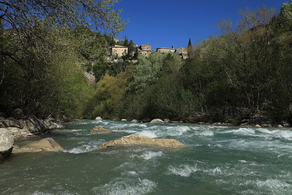Terre des Baronnies. Cabanes
