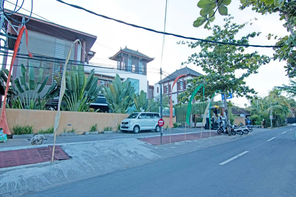 乌玛拉斯开罗布坎高级禅酒店(Zen Premium Umalas Kerobokan)