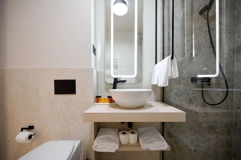 Alezzi Infinity Resort & Spa