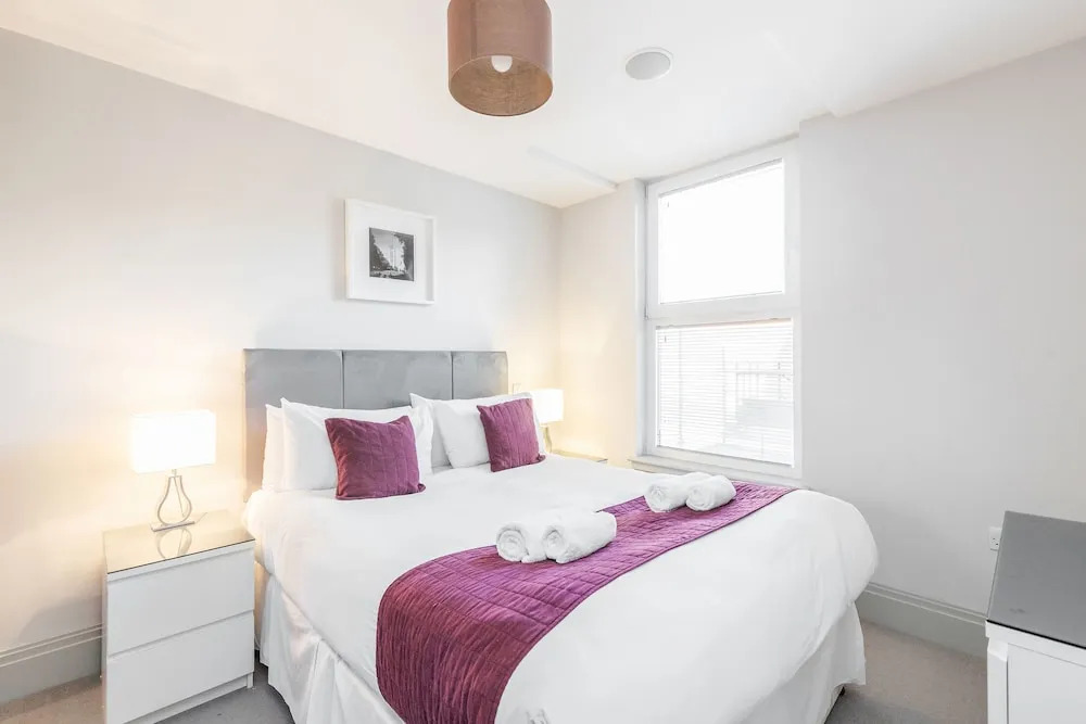 Roomspace Serviced Apartments - The Quadrant
