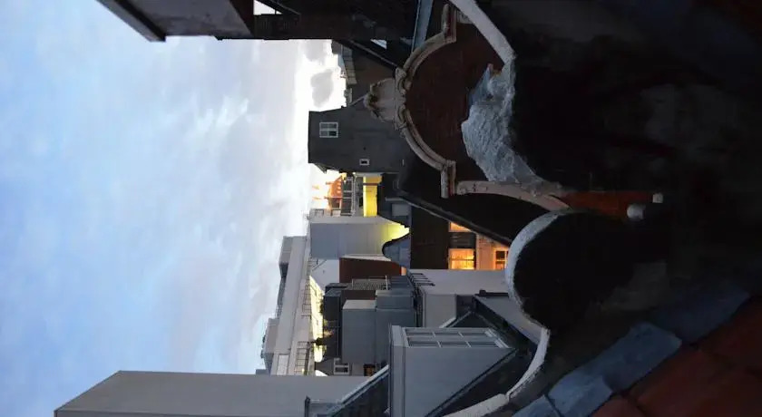 De 2 Pakhuisjes