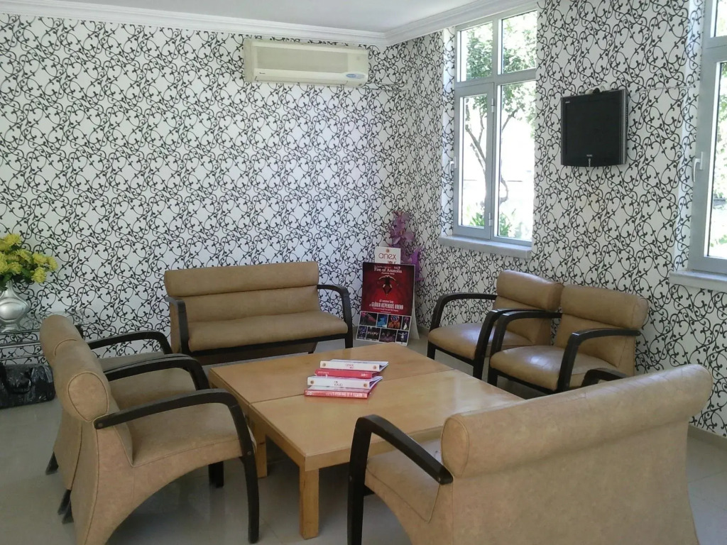 Ares Hotel