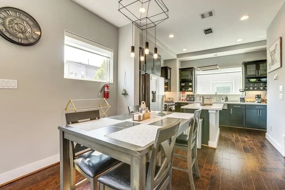 2 Mi to Dtwn: Modern Houston Home w/ Private Patio