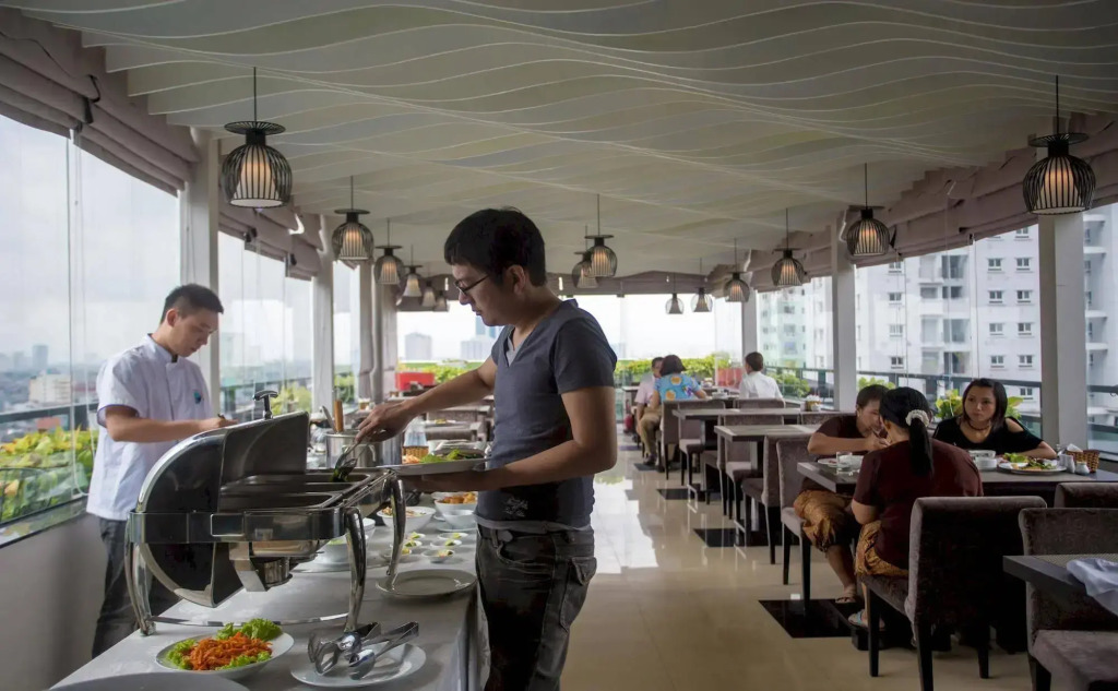 Parkside Sunline Hotel