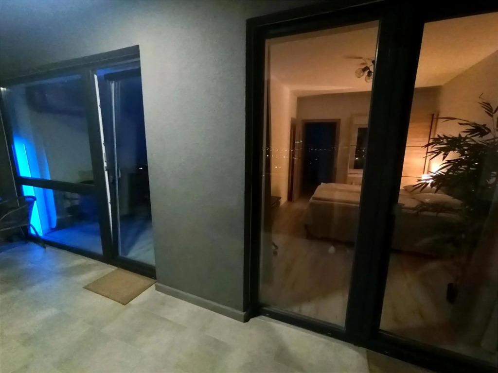 Apart Summer Haven - private parking lot & terrace, selfcheck-in&out, Mall