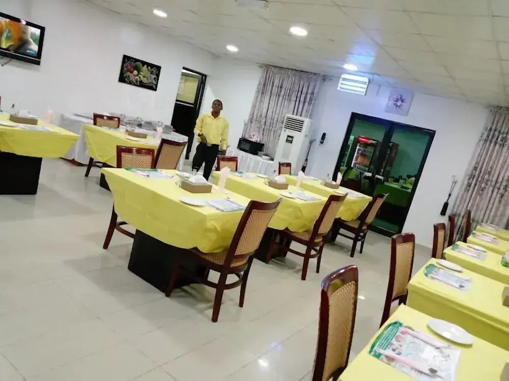 Quarter House Hotel