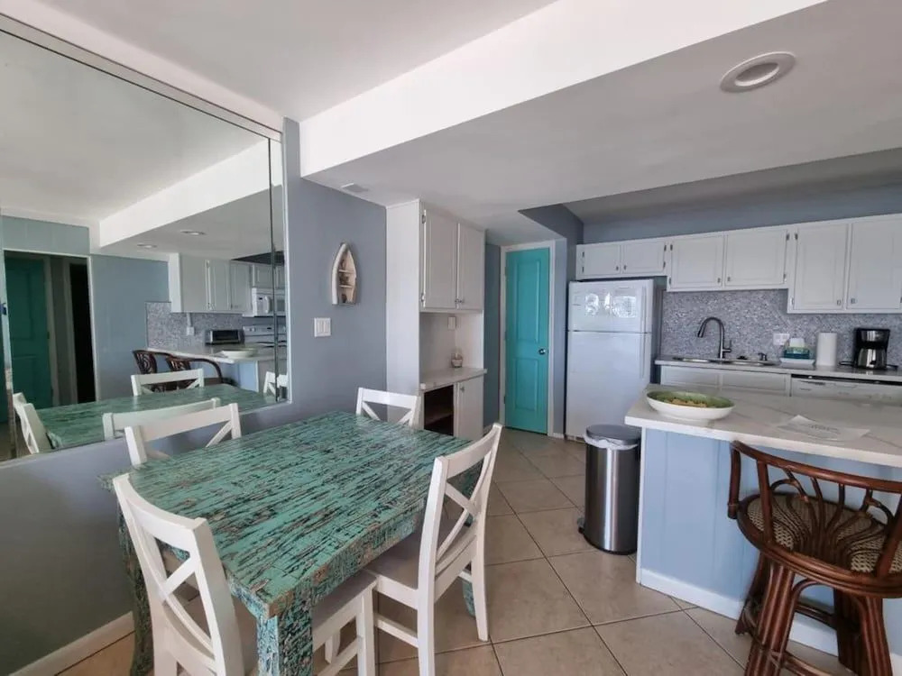 Aqua Villa 302