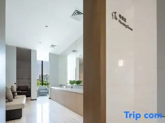 The PATA Hotel