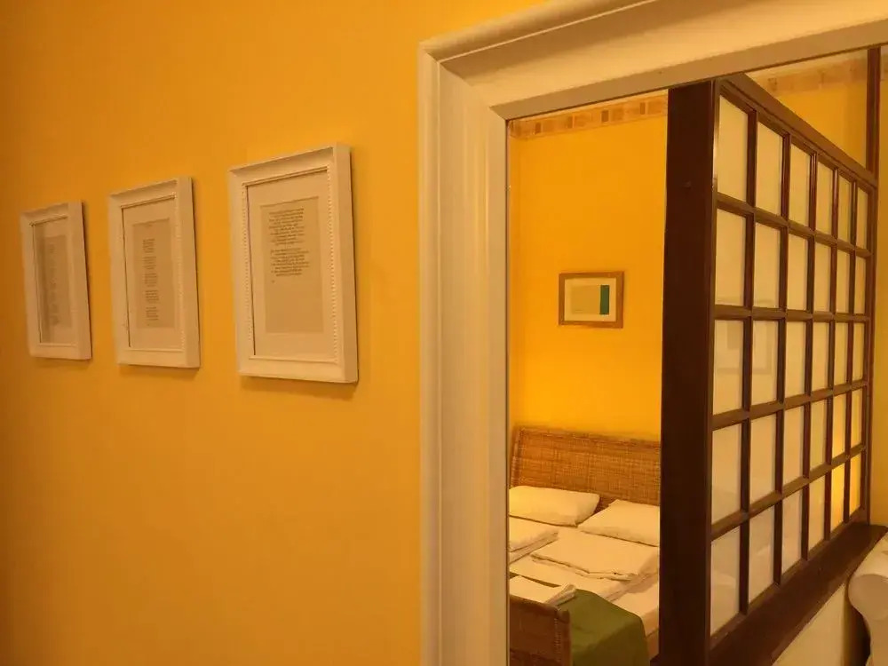 Club Apartments & Rooms
