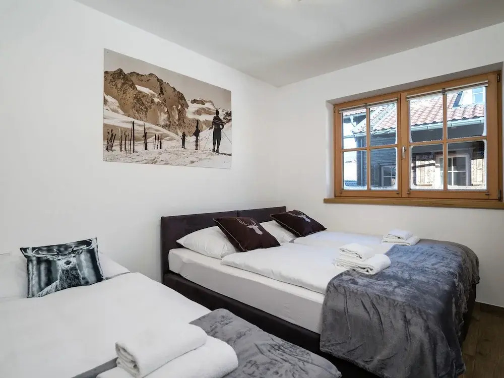 Modern Apartment Near Lake in Salzburg