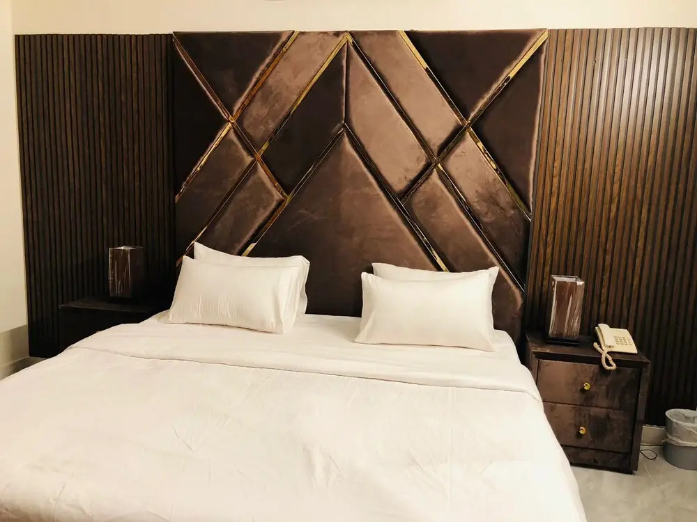 Royal Executive Guest House F-8