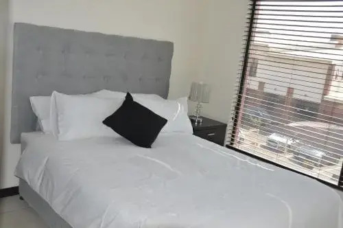Strelitzia Apartment