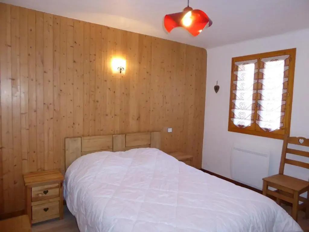 Appartement Champagny-en-Vanoise, 4 pièces, 8 personnes - FR-1-464-37