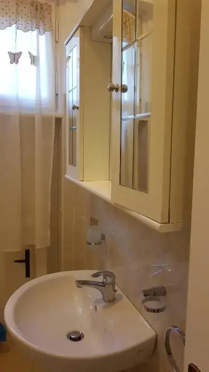 CROTTO CARACO APPARTAMENTI BUNGALOW CHALET
