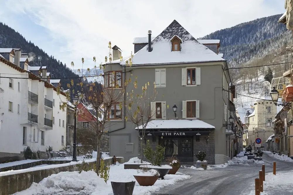 Eth Paer 1 by FeelFree Rentals