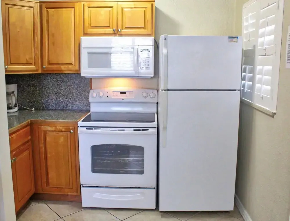 Coconut Grove Beach Resort Suites 1 to 8