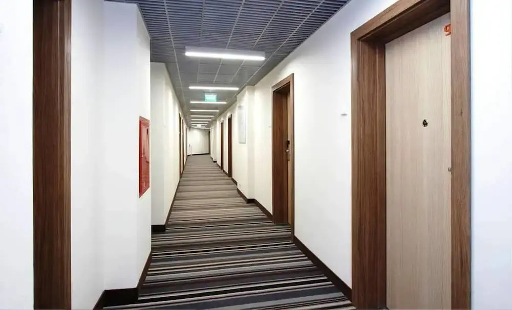 InRoomSPb