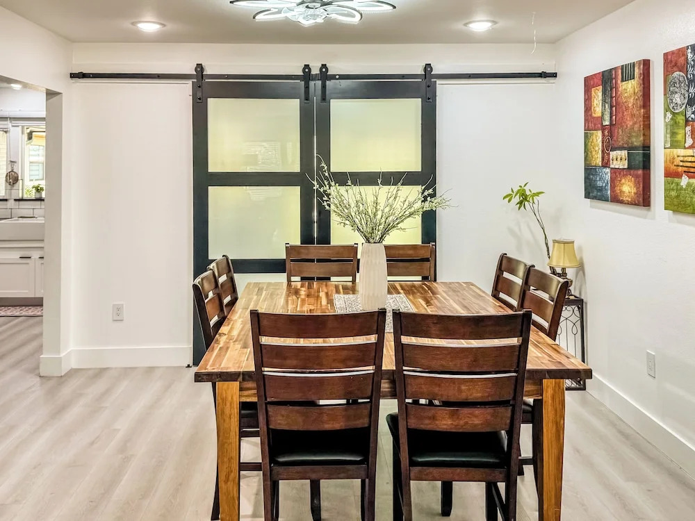The Houston Oasis - Urban Luxury