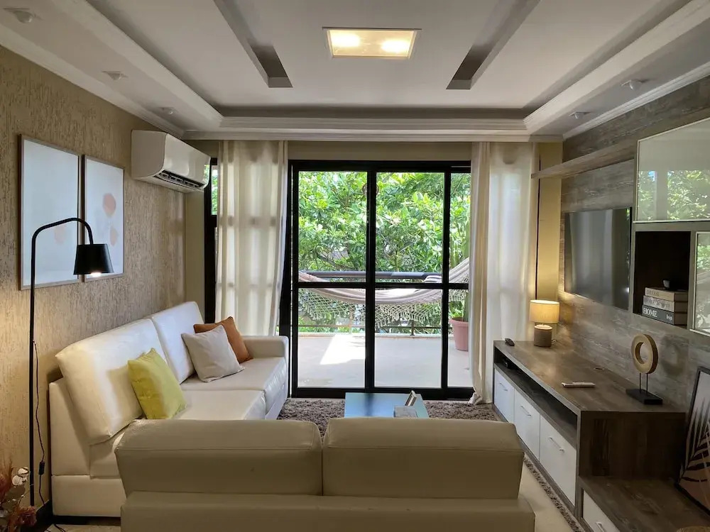 Local 301 Apartment