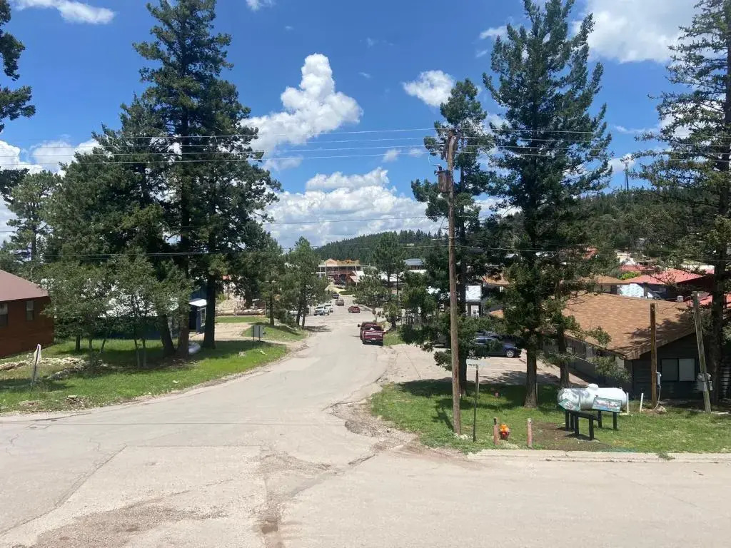 The Summit Inn