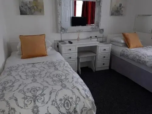 Heatherlea Guest House