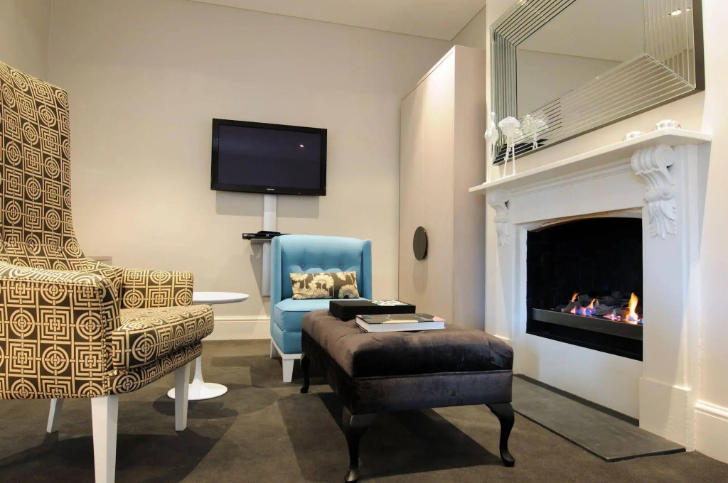 The Stirling Hotel