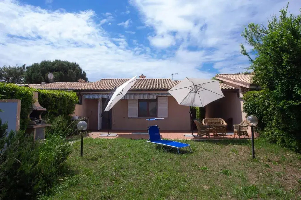 N57 - Numana, Villa Con Giardino a 200mt Dal Mare
