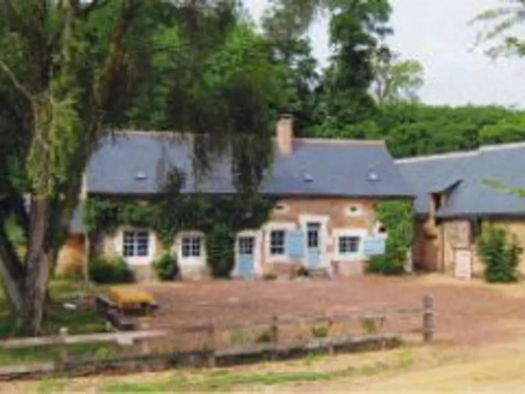 Gîte Saint-Pierre-du-Lorouër, 5 pièces, 8 personnes - FR-1-410-164