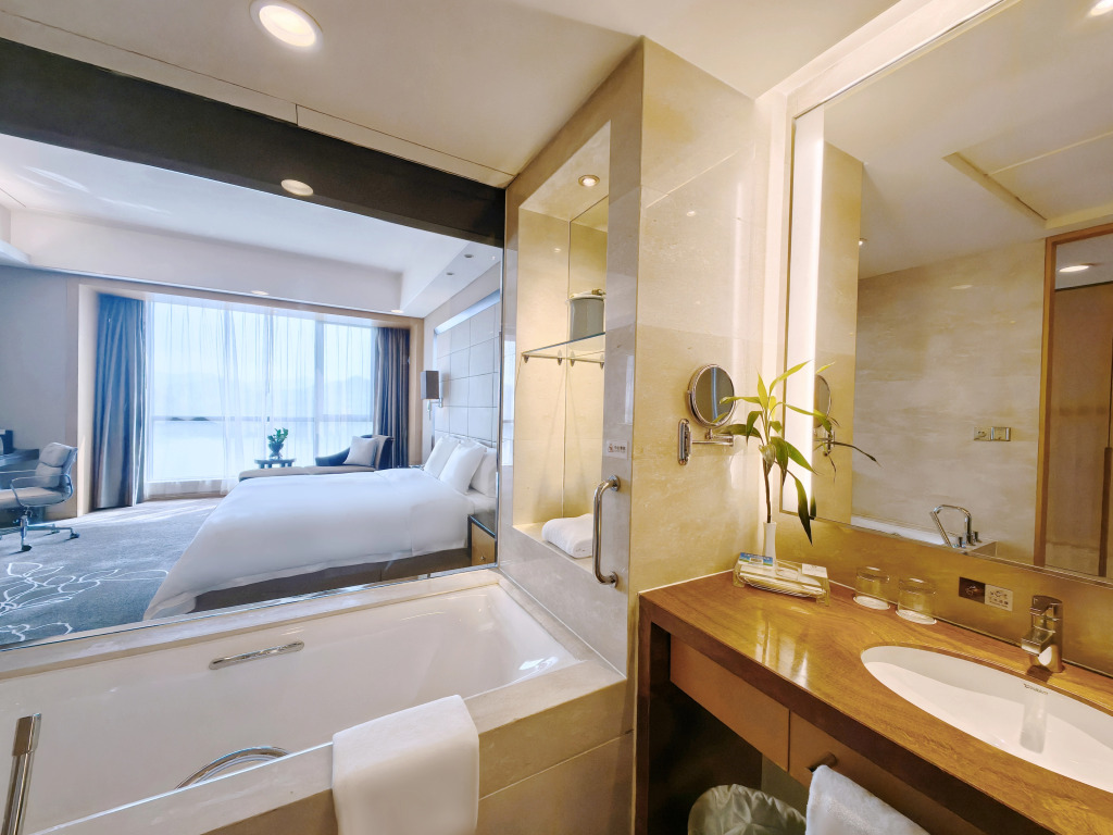 Crowne Plaza Yichang by IHG