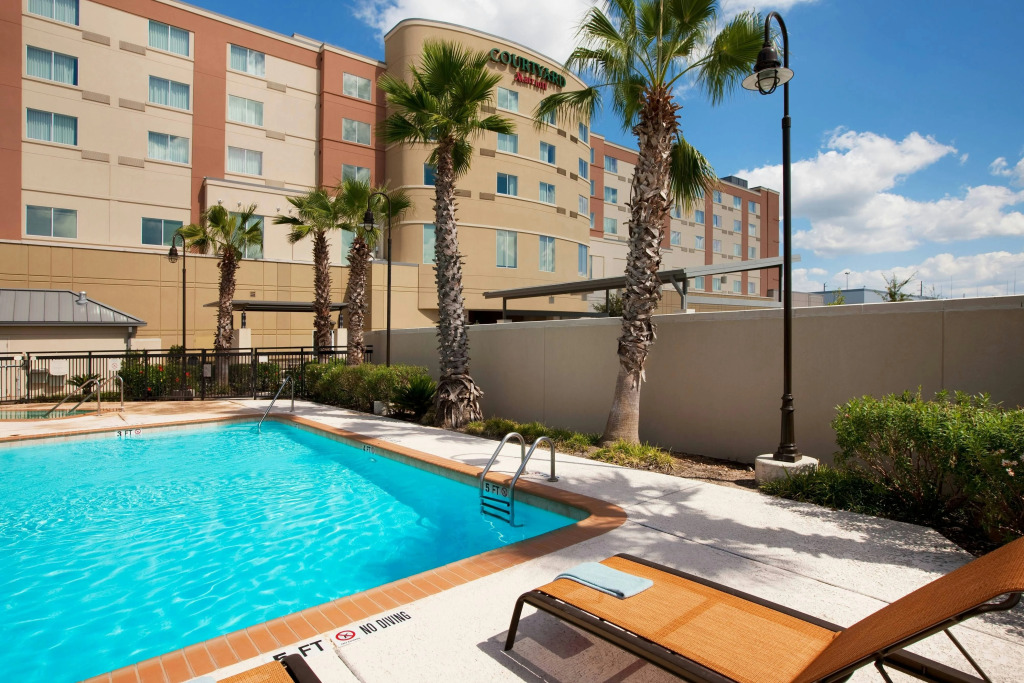 Courtyard Marriott Houston Pearland