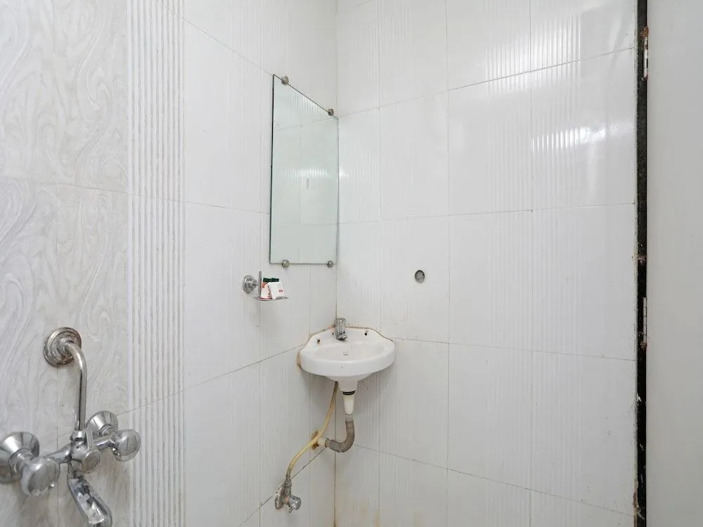 OYO 9132 Hotel Recharge