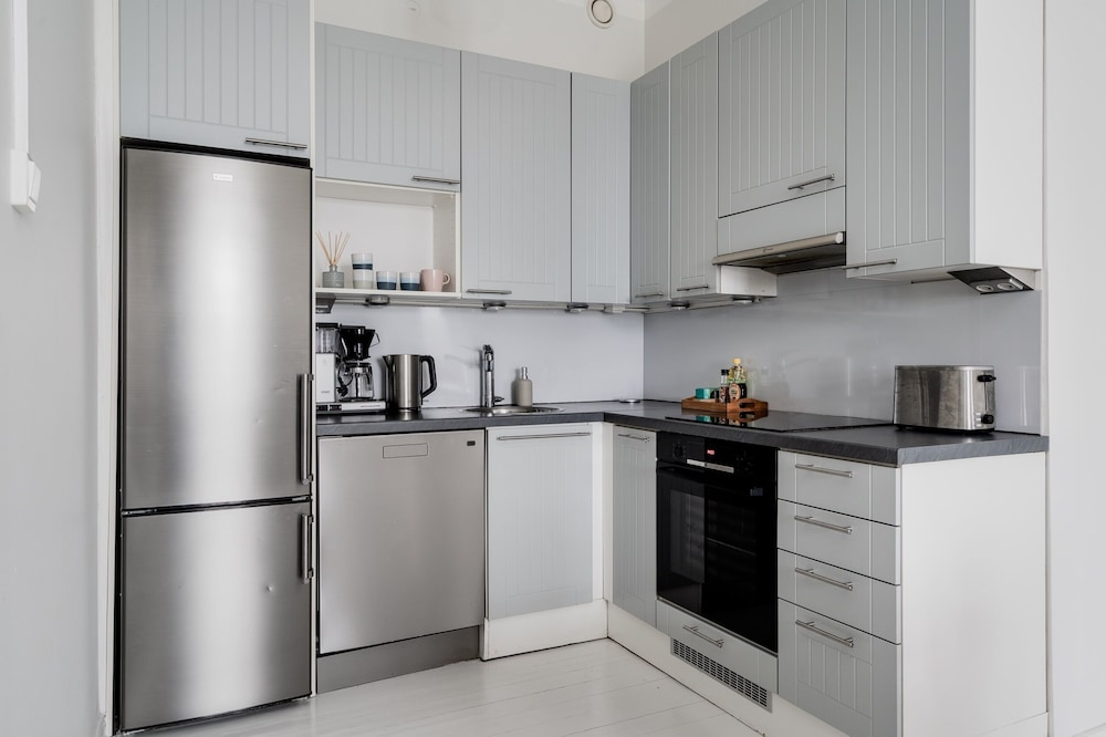 Premium Sea View & Historic Apartment
