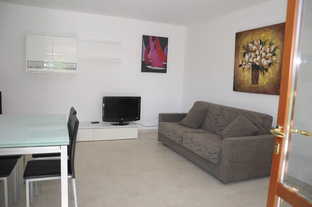 Apartment Sleeps 6 More 7 - Stintino