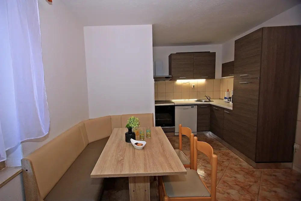 Apartments Ivan