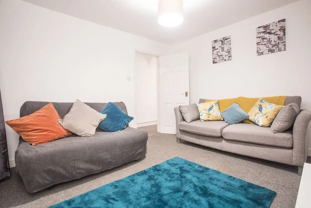 Short Stay Bristol - Oakfield Apartment