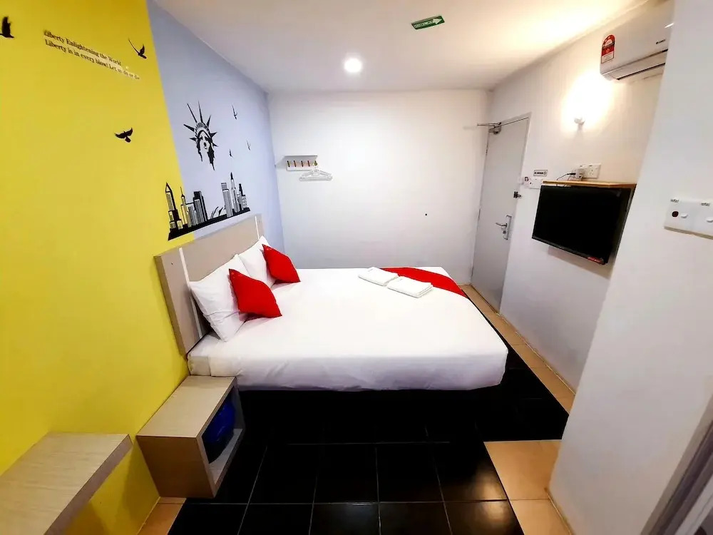 Good 2 Stay Hotel Oyo Rooms