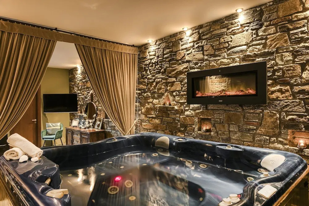 Paramithenio Village Beach Resort & Spa
