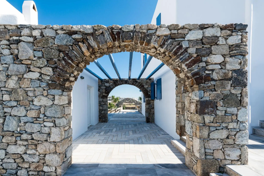Giannoulaki Resort