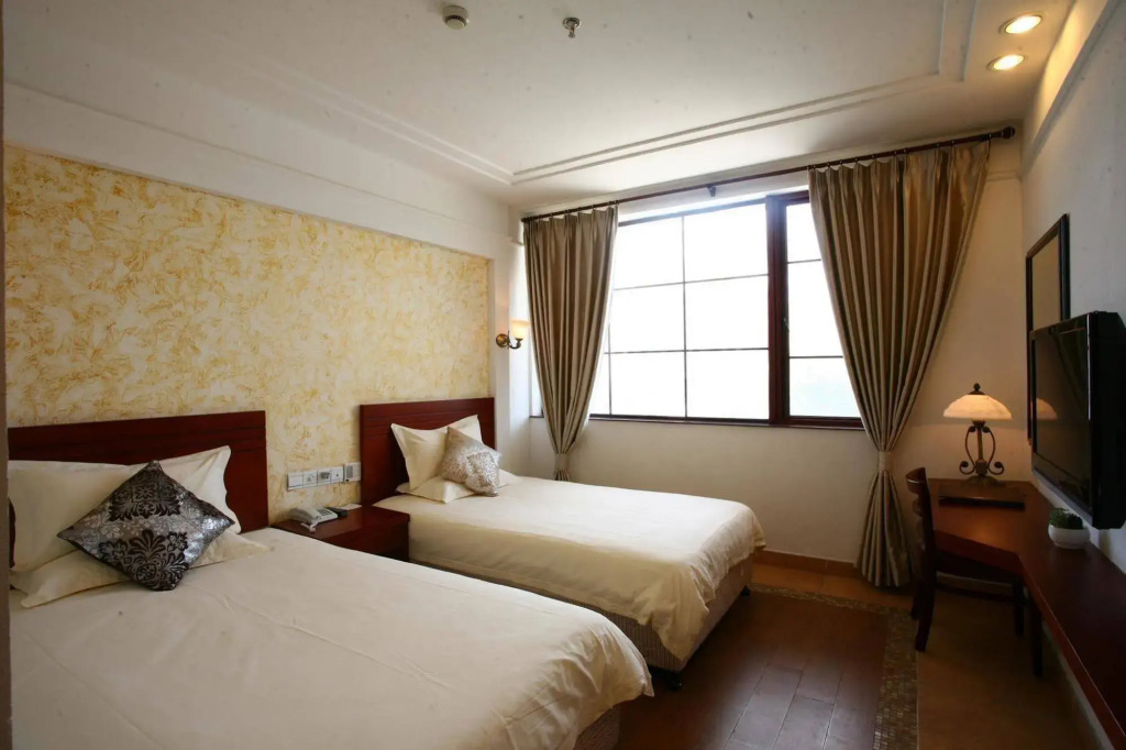Valenci Hotel