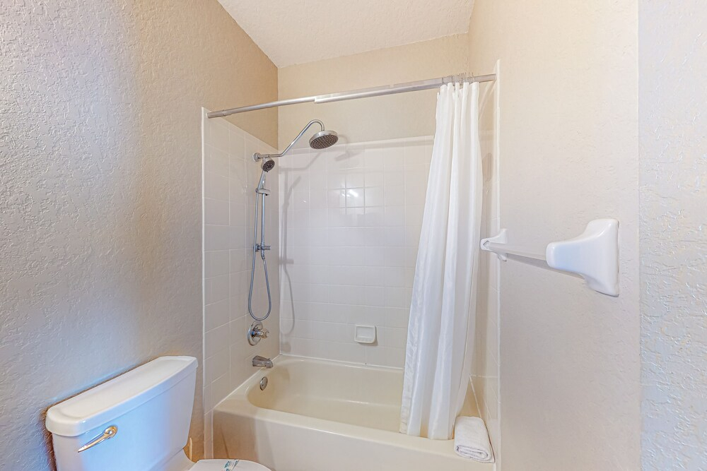 Sunny Oasis Townhouse in Davenport With Resort Amenities, Near Disney