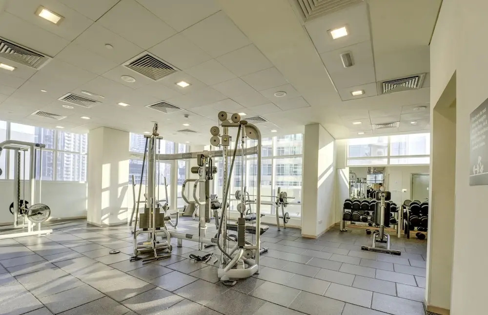 Stunning 2 BR in the heart of Downtown