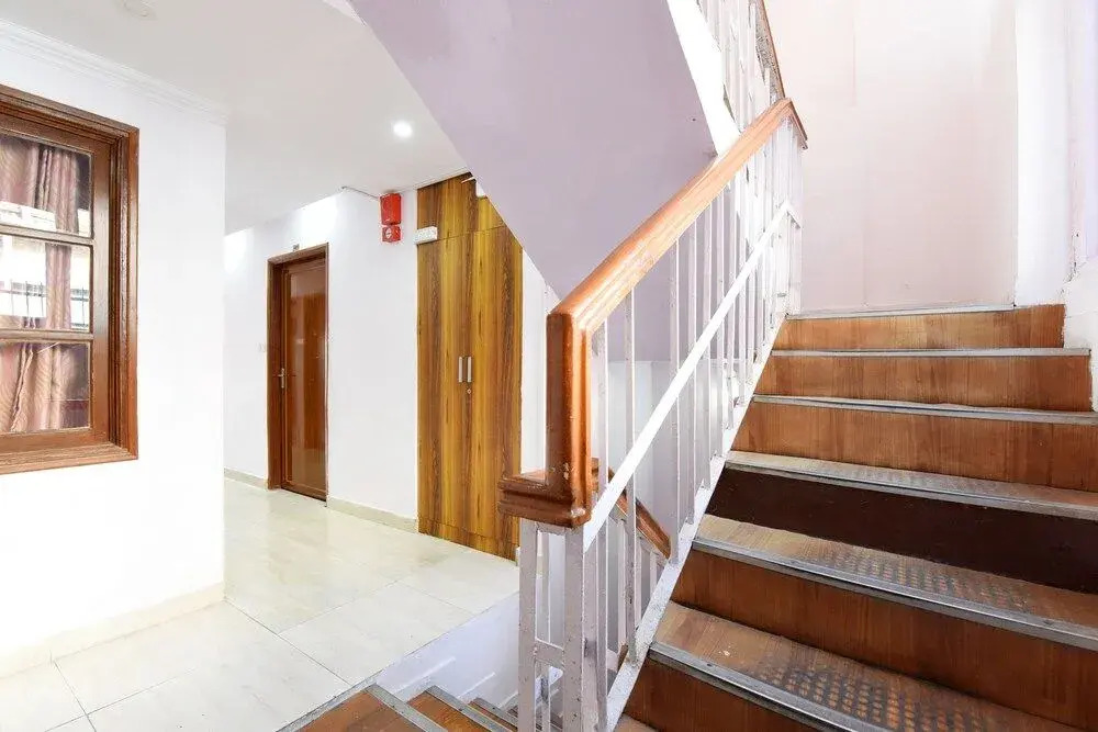OYO 15765 Hotel Eve