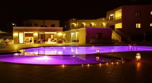 Sandy Suites