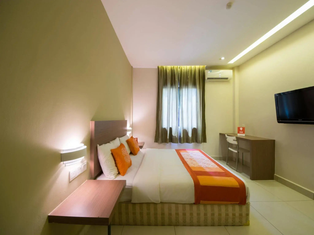 OYO Rooms Sentul KTM Station